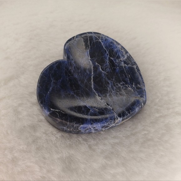 Crystal heart trinket dish - Picture 3 of 4